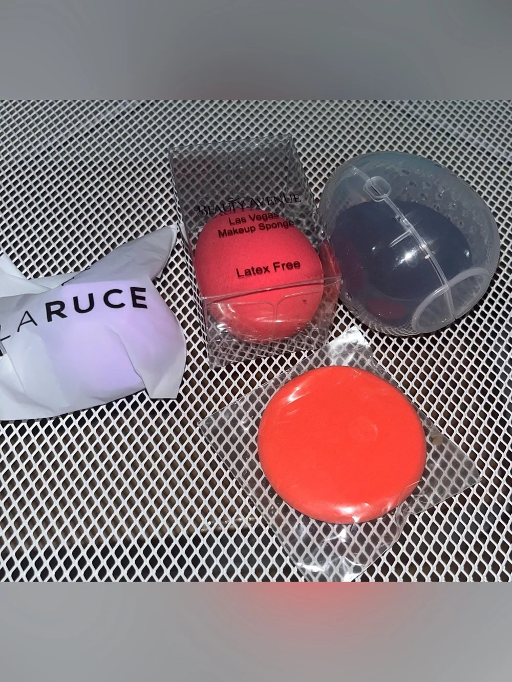 Beauty Avenue and 3 other brands Makeup Sponge and blenders.